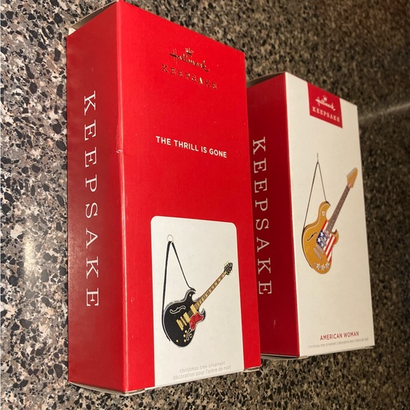 Hallmark Magic Sound Guitar Ornaments 2021 and 2022 - Picture 7 of 12